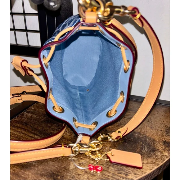 NEW Coach Authentic Denim Signature Monogram Mini Bucket Bag
Luxury Designer - Picture 11 of 14